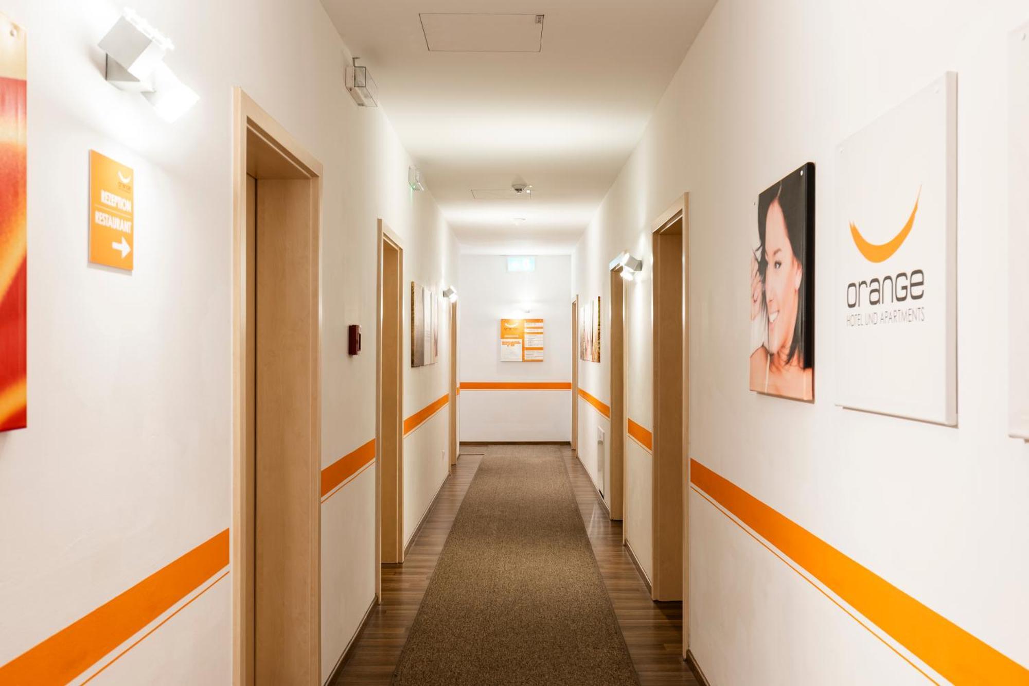 Orange Hotel Und Apartments Neu-Ulm Exterior photo